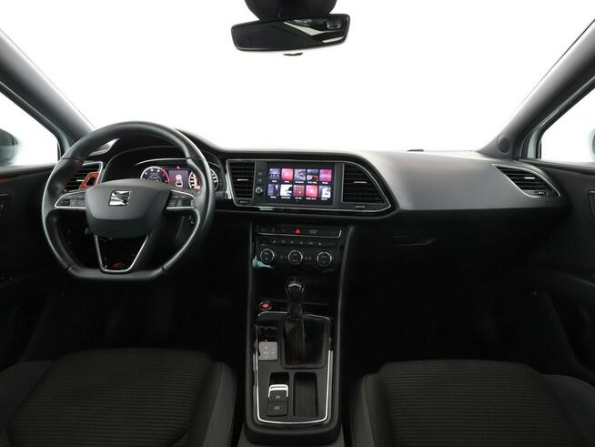 Seat Leon DSG full LED virtual cocpit navi klima auto grzane fotele czujniki par