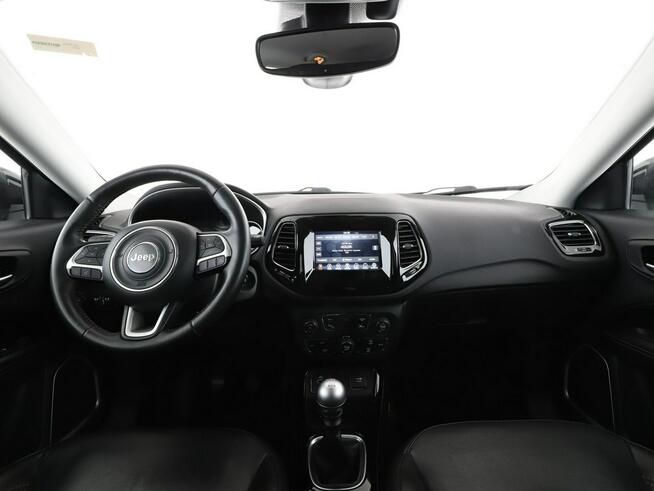Jeep Compass klima auto grzane fotele czujniki parkowania skóra