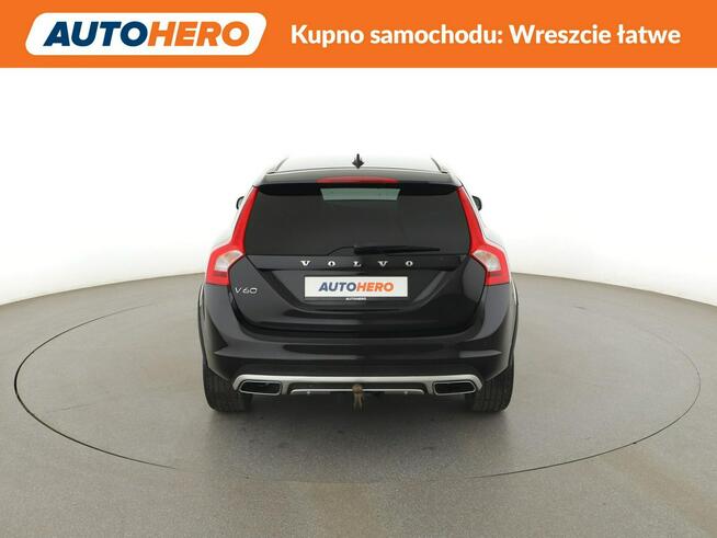 Volvo V60 Cross Country CrossCountry D3 automat skóra navi PDC hak tempomat
