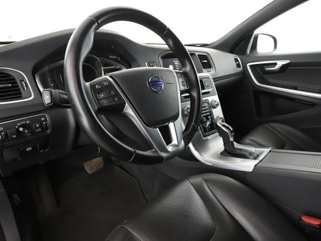 Volvo V60 Cross Country CrossCountry D3 automat skóra navi PDC hak tempomat