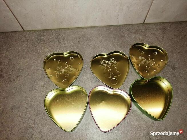 Puszka metalowa serce Lindt 3 szt