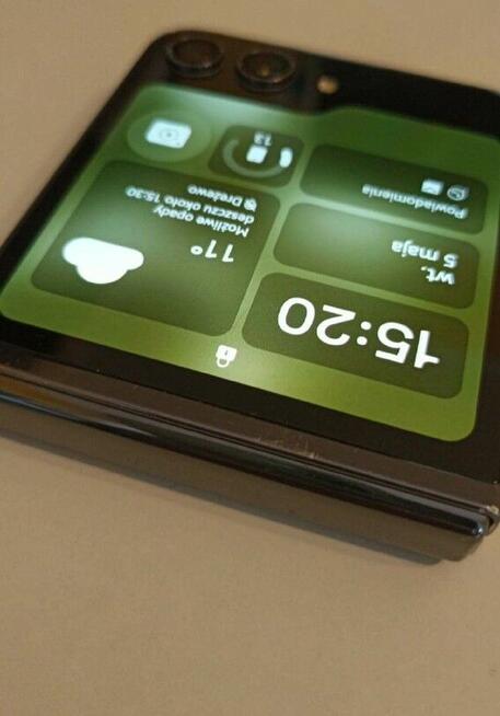 Syndyk sprzeda telefon Samsung Galaxy Z