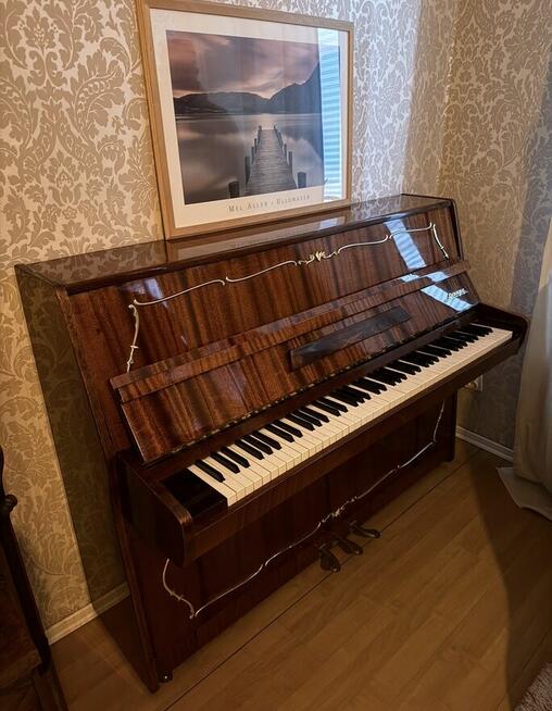 Pianino Akkord ZSRR oddam za darmo