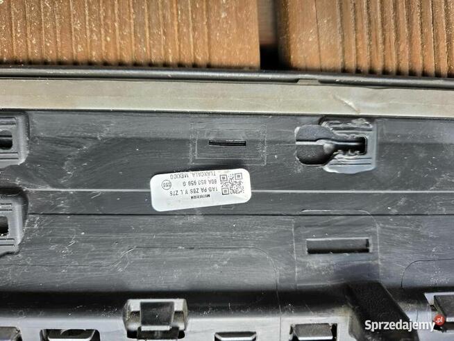 LISTWA DRZWI LEWY PRZÓD AUDI Q5 II 80A