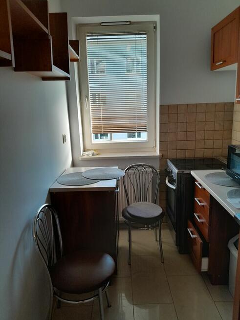 Lobzow, Azory 30m2 ,widna kuchnia, parking miejsce