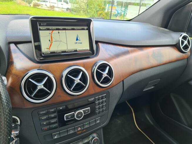 Mercedes-Benz B 250 Benzyna Automat Skóry Pakiet AMG