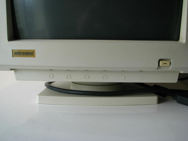 Monitor do komputera CRT Microspot 14cali 1995r Retro Gaming