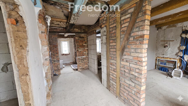 Dom wolnostojący z działką 800m2