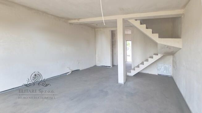 DOM szereg środkowy 102,50m2 z działką 148m2m2, Iwiny Siechnice