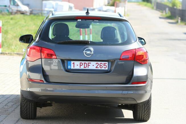 Opel Astra 2011r. 1,7 diesel CHIP 150KM kombi ZAREJESTROWANY 2 kluczyki Książka