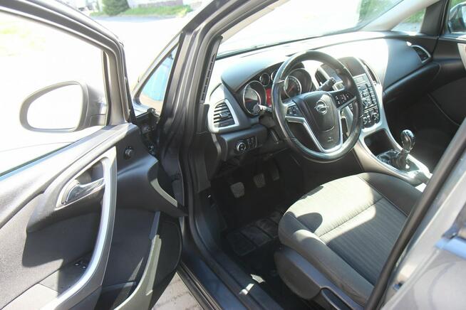 Opel Astra 2011r. 1,7 diesel CHIP 150KM kombi ZAREJESTROWANY 2 kluczyki Książka