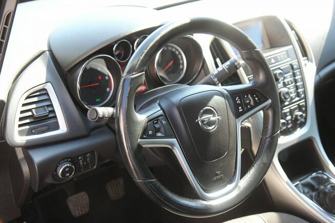 Opel Astra 2011r. 1,7 diesel CHIP 150KM kombi ZAREJESTROWANY 2 kluczyki Książka