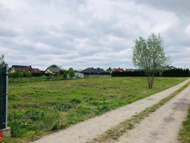 Działka budowlana 1300m2, WZ bezterm., Media, Kolej, Miasto.