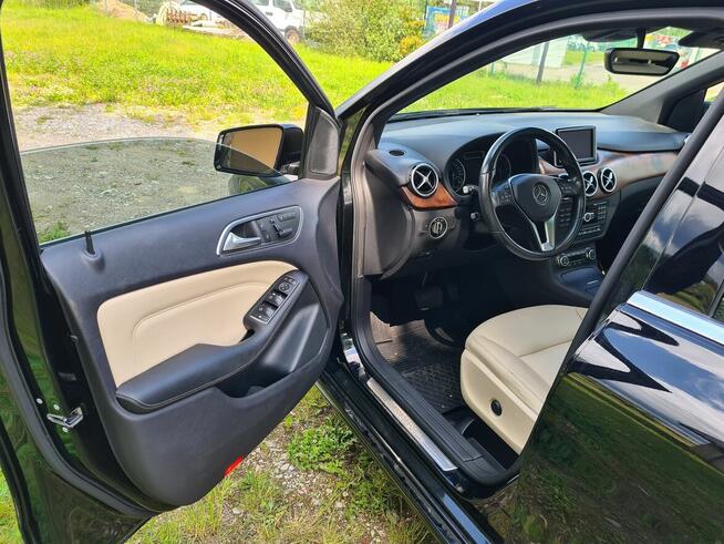 Mercedes-Benz B 250 Benzyna Automat Skóry Pakiet AMG
