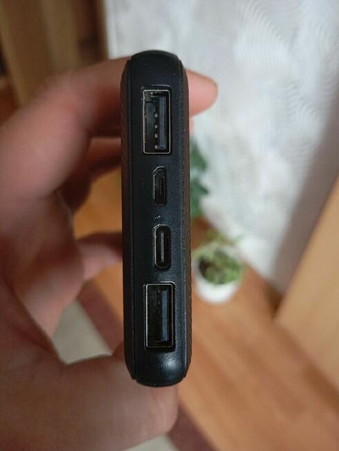 Powerbank 10000mAh USB-C 2xUSB 15W z kablem