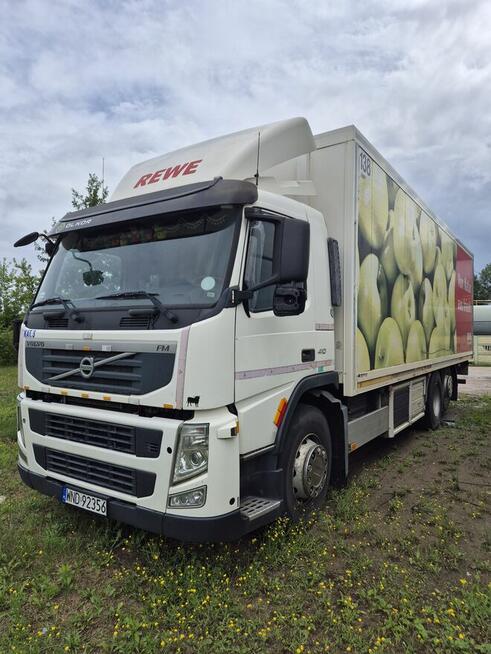 Samochód ciężarowy Volvo FM 410 chłodnia 2011r