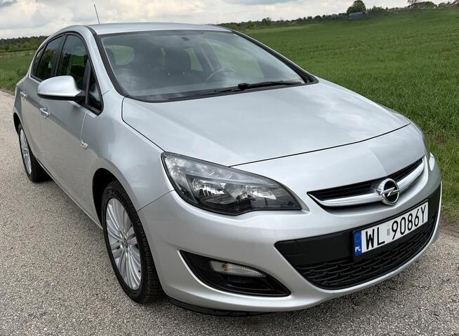 Opel Astra J 2014 - benzyna 1.6 MPI moc 115 KM tylko 124 km