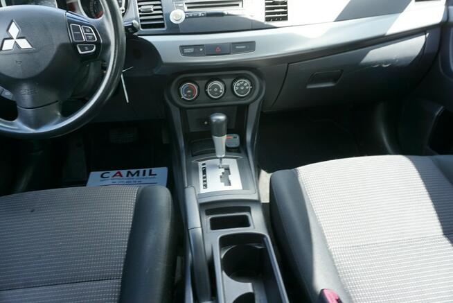 Mitsubishi Lancer zarejestrowany, ubezpieczony