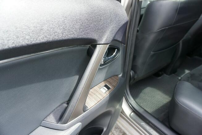 Toyota Avensis polski salon, atrakcyjny przebieg