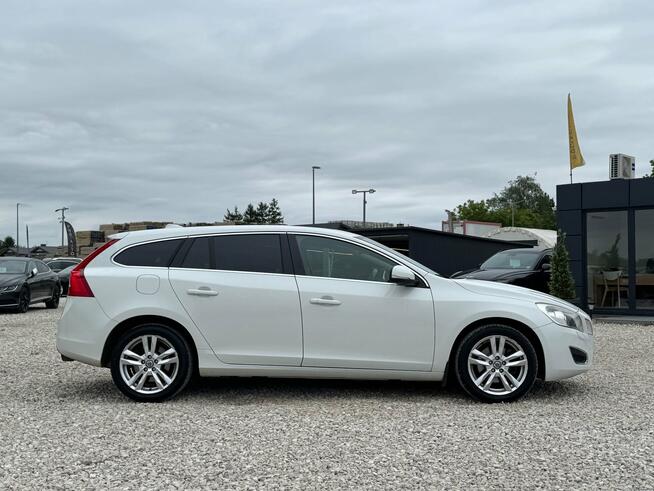 Volvo V60, 2011
