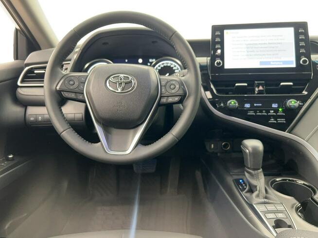 Toyota Camry 2.5 Hybrid Prestige CVT