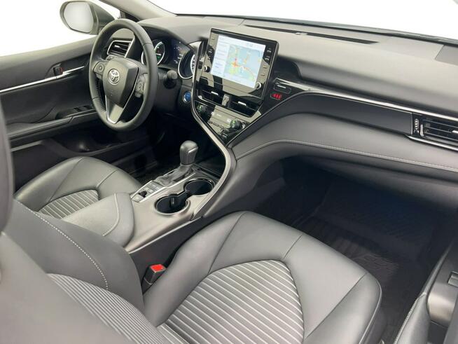 Toyota Camry 2.5 Hybrid Prestige CVT