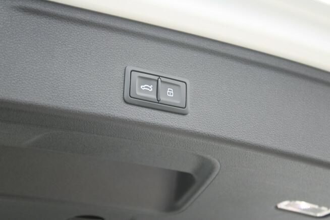 Audi A4 S-Tronic Led F-vat netto 80 406 PLN Salon Polska