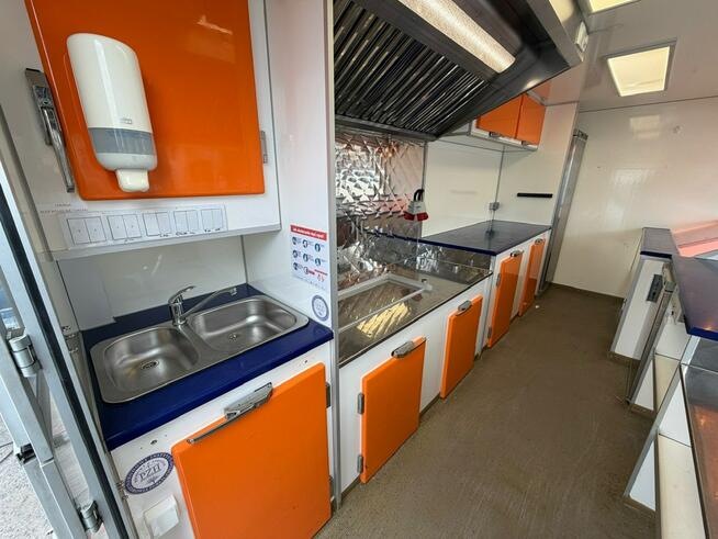 Fiat Ducato Boxer Autosklep gastronomiczny Foodtruck 2019 Food Truck 3500kg