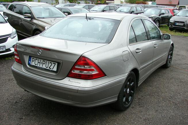 Mercedes C 220 2,2 CDI 136 KM
