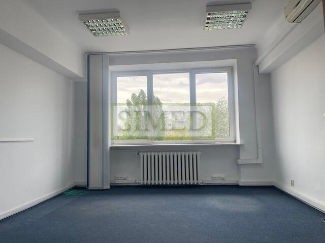 Winda towarowa, rampa, ochrona, dostęp 24h,