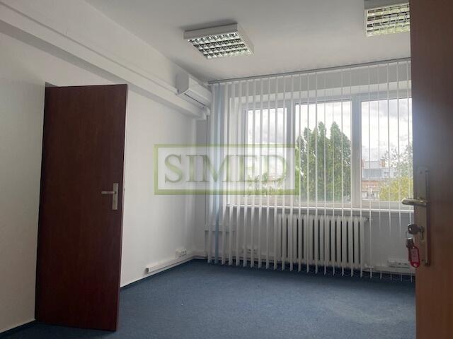 Winda towarowa, rampa, ochrona, dostęp 24h,