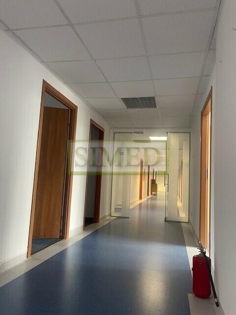 Winda towarowa, rampa, ochrona, dostęp 24h,