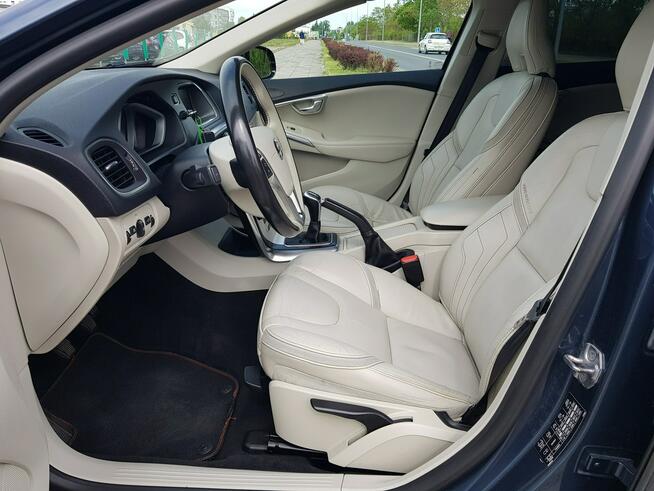 Volvo V40 2,0 D3 Jasne Skóry Kamera Nawigacja Zarejestrowany Gwarancja