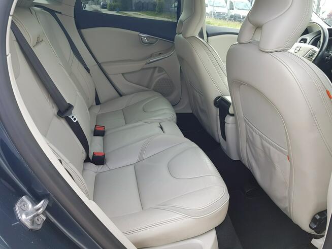 Volvo V40 2,0 D3 Jasne Skóry Kamera Nawigacja Zarejestrowany Gwarancja