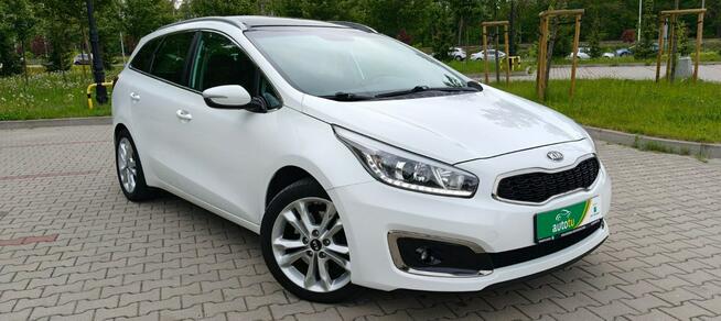 Kia Cee'd 1,6CRDi 110 Km Lift Led Panorama Navi Klimatronik Kamera Full Opcja