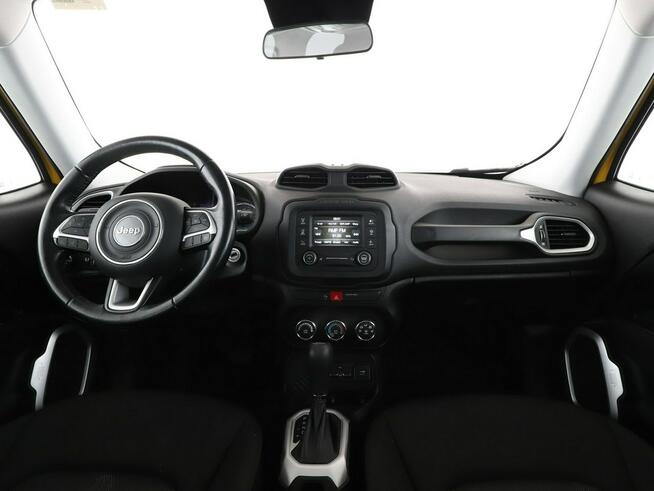 Jeep Renegade automat navi grzane fotele klima czujniki parkowania hak