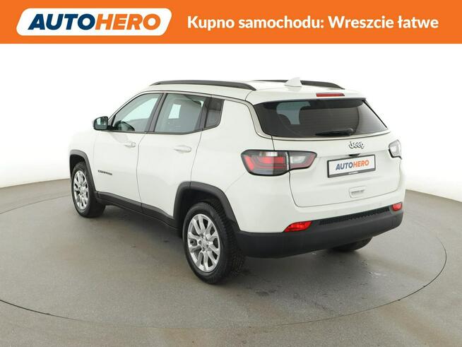 Jeep Compass lift automat grzane fotele i kierownica kamera i czujniki parkowania