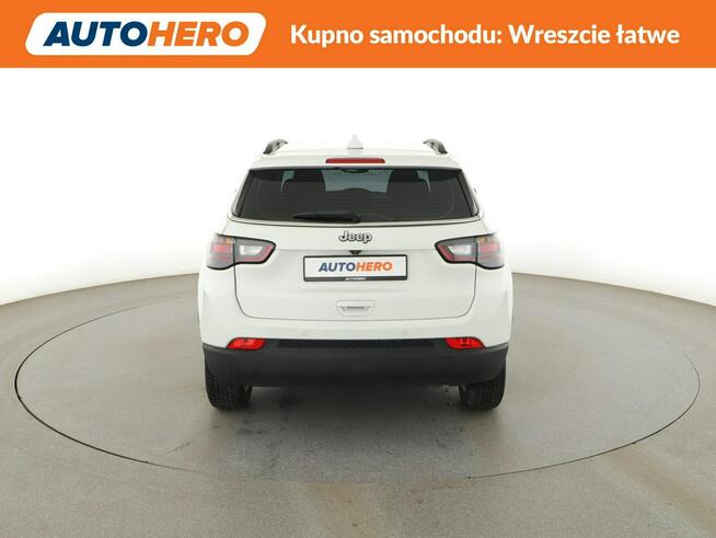Jeep Compass lift automat grzane fotele i kierownica kamera i czujniki parkowania