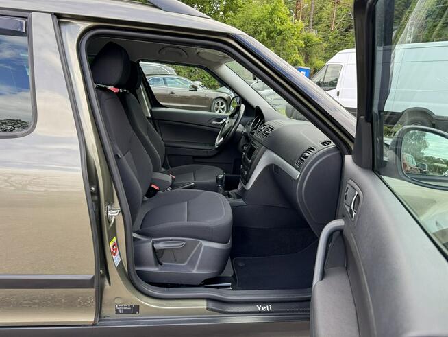 Škoda Yeti 2.0TDi-140km-Bezwypadkowy-Niski Przebieg-Klimatronik-PDC-Komputer-ALU