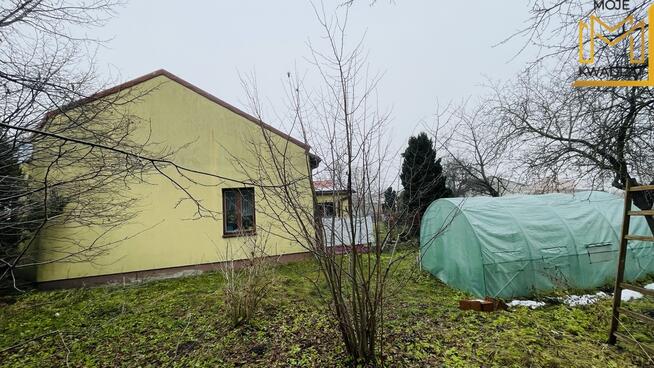 Dom z potencjałem na dużej działce.