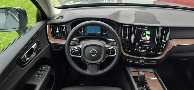 Volvo XC 60 KAMERA 360-PANORAMA-NISKI PRZEBIEG