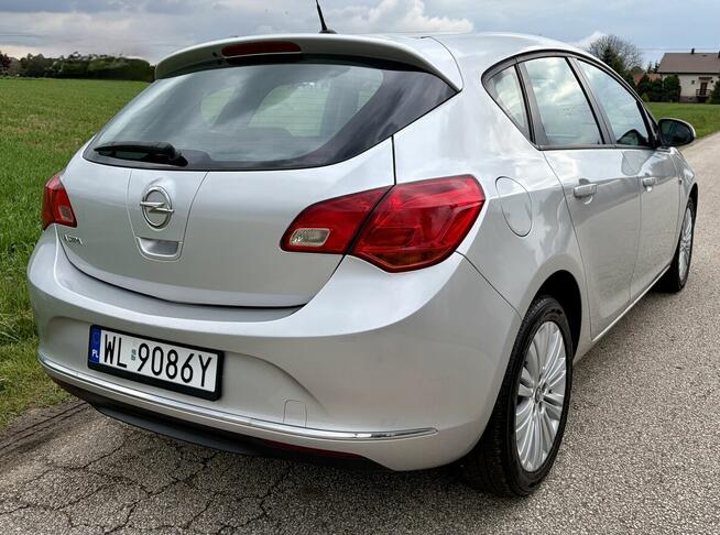Opel Astra J 2014 - benzyna 1.6 MPI moc 115 KM tylko 124 km