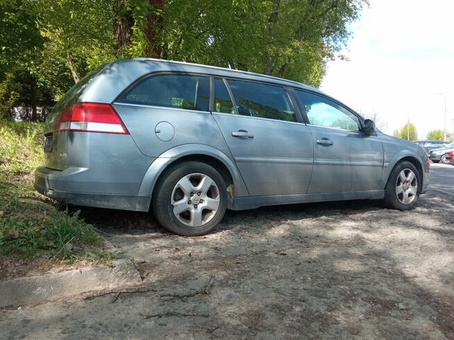 Opel Vectra 1.9 CDTI 120 KM Cosmo