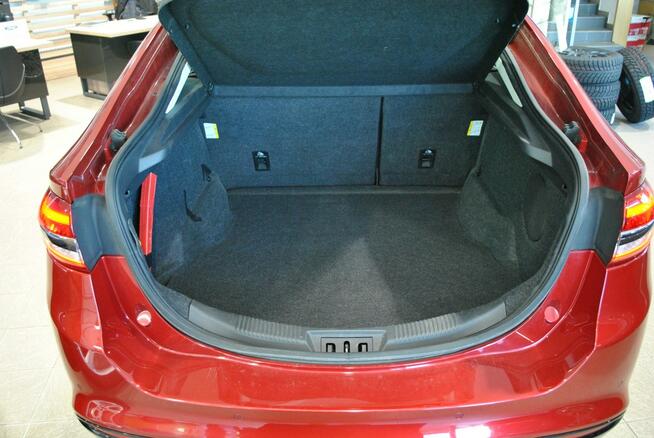 Liftback Titanium 2,0 EcoBlue 150KM A8 ASO Gwarancja Ford Używane