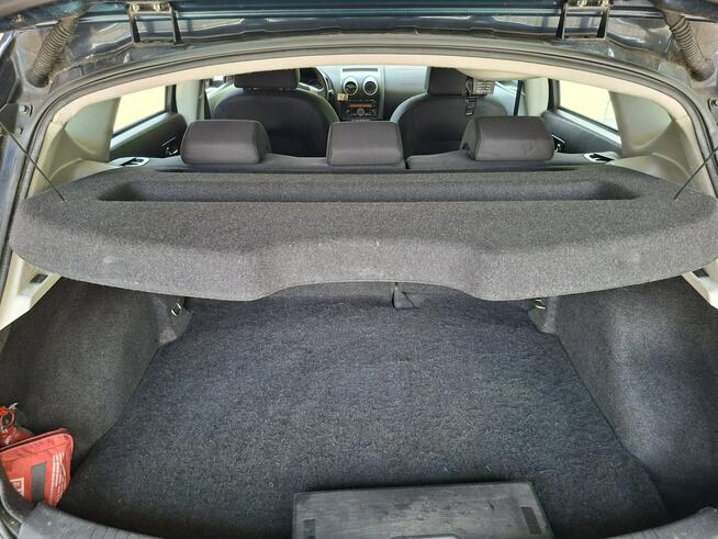 Nissan Qashqai 2.0 diesel napęd 4x4 wazne opłaty