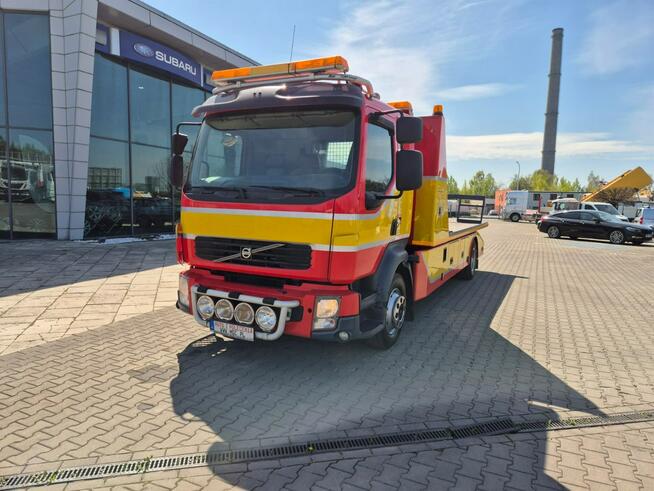 Volvo FL 230 4*2 / POMOC DROGOWA / RUCHOMA PLATFORMA / SERWISOWANY