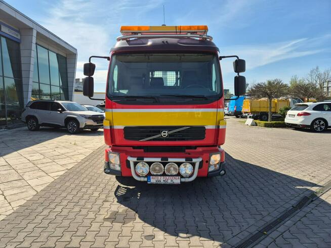 Volvo FL 230 4*2 / POMOC DROGOWA / RUCHOMA PLATFORMA / SERWISOWANY