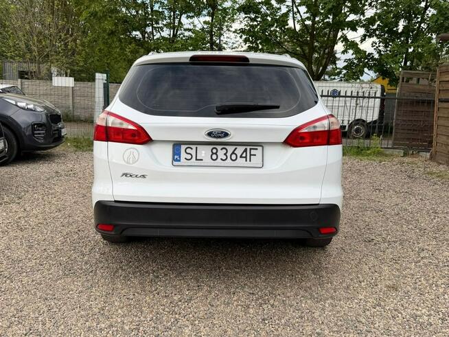 Ford Focus * Benzyna 1.6 - Zwykły 105 KM * Android Radio * Grzane fotele i Szyba