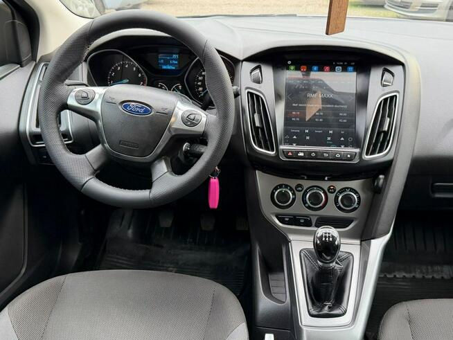 Ford Focus * Benzyna 1.6 - Zwykły 105 KM * Android Radio * Grzane fotele i Szyba