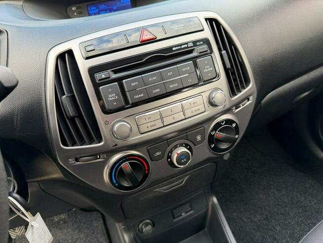 Hyundai i20 * REZERWACJA * Tylko 83 Tyś KM * Benzyna 1.2 Zwykły * KLIMA *